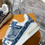 LV Trainer Sneaker (حذاء “لوي ترينر سنيكرز) - Image 5