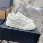 D Casual Sneakers ( دي حذاء كاجوال سنيكرز) - Image 2