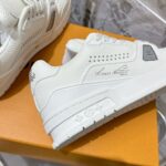 LV Trainer Sneaker (حذاء “لوي ترينر سنيكرز) - Image 6