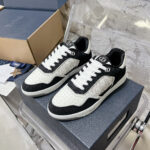 D Casual Sneakers ( دي حذاء كاجوال سنيكرز)