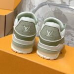 LV Trainer Sneaker (حذاء “لوي ترينر سنيكرز) - Image 3