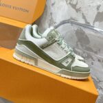 LV Trainer Sneaker (حذاء “لوي ترينر سنيكرز) - Image 4