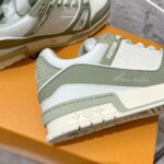 LV Trainer Sneaker (حذاء “لوي ترينر سنيكرز) - Image 8