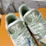 LV Trainer Sneaker (حذاء “لوي ترينر سنيكرز) - Image 9