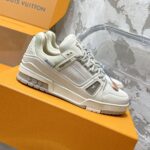 LV Trainer Sneaker (حذاء “لوي ترينر سنيكرز) - Image 8