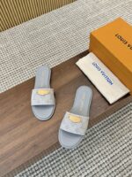 LV Isola Flat Mule  (حذاء لوي آيزولا فلات ميول) - Image 8