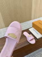 LV Isola Flat Mule  (حذاء لوي آيزولا فلات ميول) - Image 9