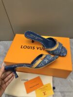 LV Flat Comfort Sandal ( حذاء “لوي مسطح مريح صندل ) - Image 2