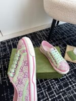 Canvas Shoes (أحذية قماشية) - Image 2