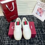 G Retro Sneakers (حذاء ريترو كلاسيكي G)