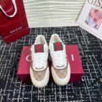 G Retro Sneakers (حذاء ريترو كلاسيكي G)