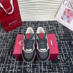 G Retro Sneakers (حذاء ريترو كلاسيكي G)