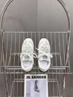 D Graffiti Sketch Shoes (أحذية دي غرافيتي سكتش) - Image 2