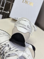 D Graffiti Sketch Shoes (أحذية دي غرافيتي سكتش) - Image 7