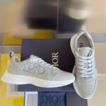 D Casual Sneakers ( دي حذاء كاجوال سنيكرز)