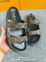 LV Flat Comfort Mule (حذاء "لوي مسطح مريح ميوول) - Image 3