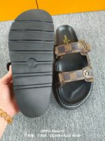 LV Flat Comfort Mule (حذاء "لوي مسطح مريح ميوول) - Image 4