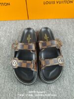 LV Flat Comfort Mule (حذاء "لوي مسطح مريح ميوول) - Image 5