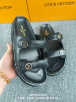 LV Flat Comfort Mule (حذاء "لوي مسطح مريح ميوول) - Image 2