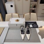 Curved High Heel (كعب عالٍ منحني) - Image 5