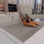 Curved High Heel (كعب عالٍ منحني)