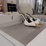 Curved High Heel (كعب عالٍ منحني)