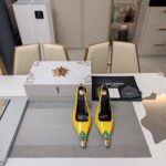 Curved High Heel (كعب عالٍ منحني) - Image 2