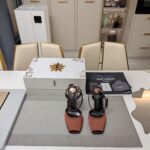 Peep-Toe Heel Sandals ( مقدمة مفتوحة كعب ويدج صندل) - Image 2