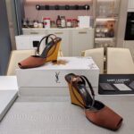 Peep-Toe Heel Sandals ( مقدمة مفتوحة كعب ويدج صندل) - Image 4