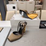 Peep-Toe Heel Sandals ( مقدمة مفتوحة كعب ويدج صندل) - Image 9