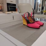 Peep-Toe Heel Sandals ( مقدمة مفتوحة كعب ويدج صندل)