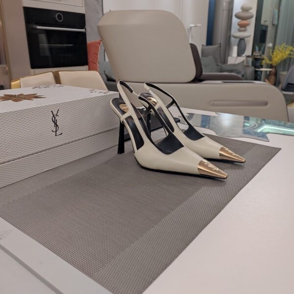 Iron-Toe Heel Sandals ( بكعب ومقدمة حديدية صندل )