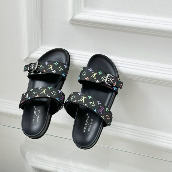 LV Comfort Flat Mule ( حذاء “لوي مسطح مريح ميوول)