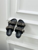 LV Comfort Flat Mule ( حذاء “لوي مسطح مريح ميوول)