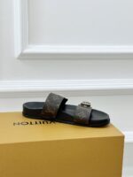 LV Comfort Flat Mule ( حذاء “لوي مسطح مريح ميوول) - Image 9