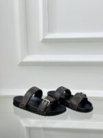 LV Comfort Flat Mule ( حذاء “لوي مسطح مريح ميوول) - Image 3