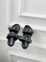 LV Comfort Flat Mule ( حذاء “لوي مسطح مريح ميوول)