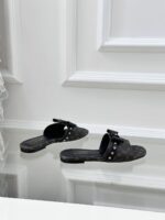 LV Flat Mule ( حذاء “لوي ميوول) - Image 7
