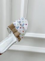 LV Flat Mule ( حذاء “لوي ميوول) - Image 6