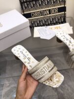 D Dway Heeled Slide (دي دواي بكعب صندل) - Image 4