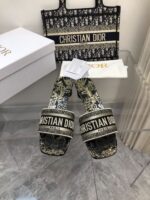 D Dway Heeled Slide (دي دواي بكعب صندل) - Image 8