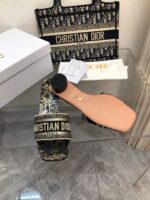 D Dway Heeled Slide (دي دواي بكعب صندل) - Image 9