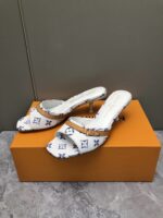 LV Flat Comfort Sandal ( حذاء “لوي مسطح مريح صندل ) - Image 3