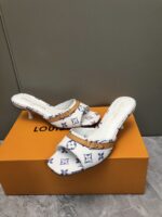 LV Flat Comfort Sandal ( حذاء “لوي مسطح مريح صندل ) - Image 4