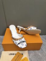 LV Flat Comfort Sandal ( حذاء “لوي مسطح مريح صندل ) - Image 8