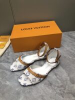 LV Flat Comfort Sandal ( حذاء “لوي مسطح مريح صندل ) - Image 2
