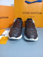 LV Sneakers Shoes ( حذاء “لوي سنيكرز) - Image 3
