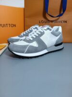 LV Sneakers Shoes ( حذاء “لوي سنيكرز) - Image 3