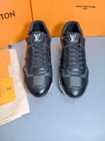 LV Sneakers Shoes ( حذاء “لوي سنيكرز) - Image 4