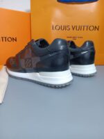 LV Sneakers Shoes ( حذاء “لوي سنيكرز) - Image 6
